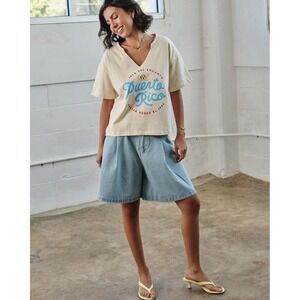Valija Puerto Rico Graphic Tee Cream Notched V-Neck Short Sleeve Small